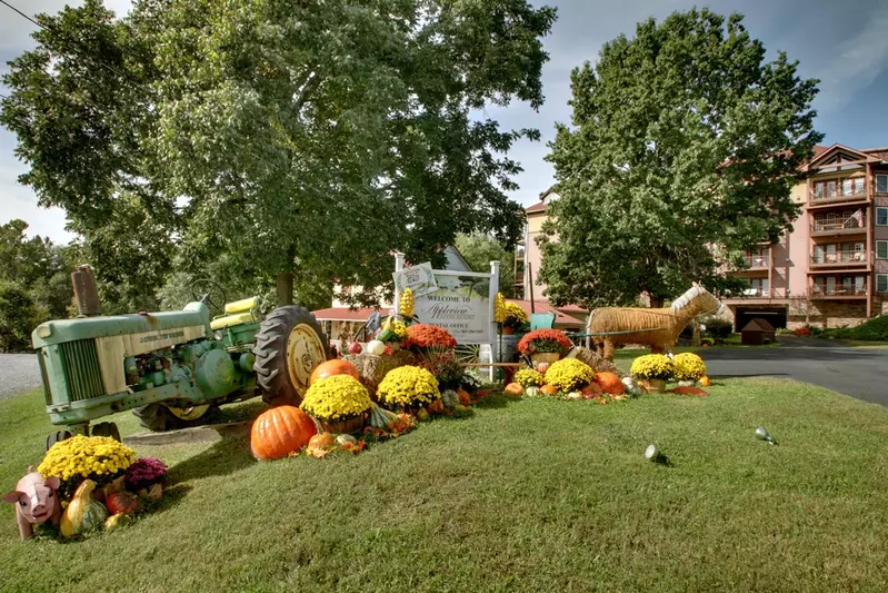 fall decorations at Appleview River Resort office