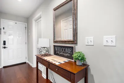 C323 Apples-2-Apples