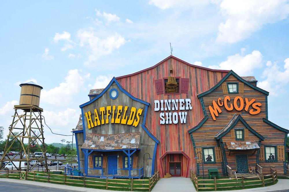 4 of the Best Dinner Shows in Pigeon Forge You Have to See