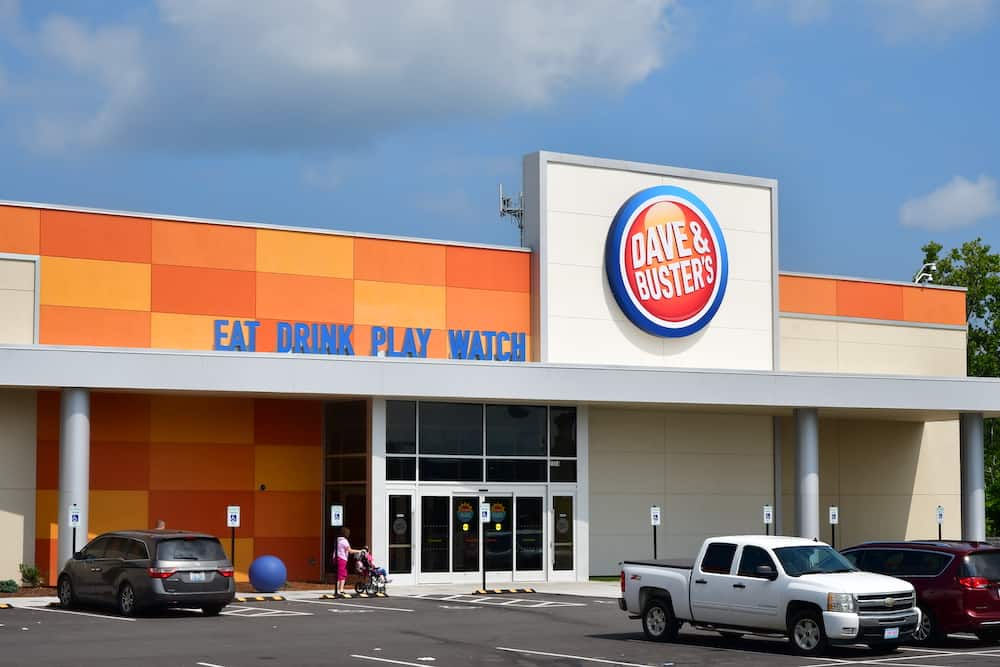dave and busters sevierville