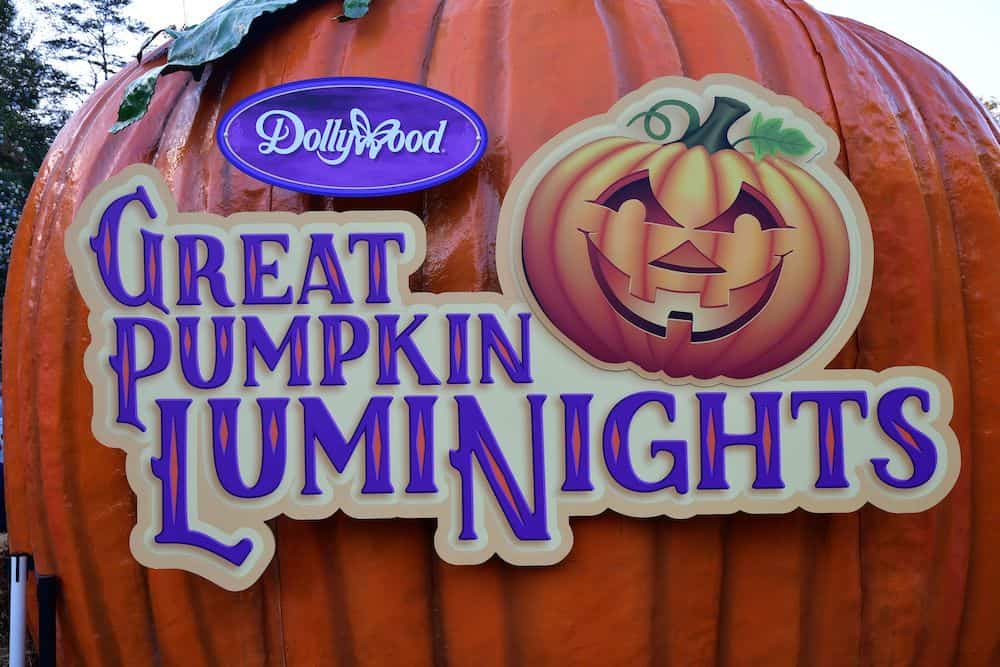 Top 4 Reasons Why You Need to Experience the Dollywood Harvest Festival